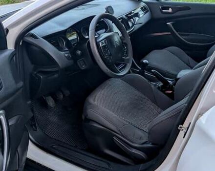 Білий Сітроен С5, об'ємом двигуна 1.56 л та пробігом 323 тис. км за 6400 $, фото 5 на Automoto.ua