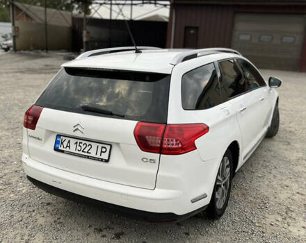 Белый Ситроен С5, объемом двигателя 2 л и пробегом 300 тыс. км за 5900 $, фото 4 на Automoto.ua