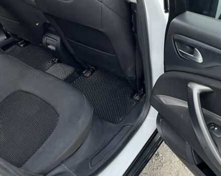 Белый Ситроен С5, объемом двигателя 2 л и пробегом 300 тыс. км за 5900 $, фото 21 на Automoto.ua