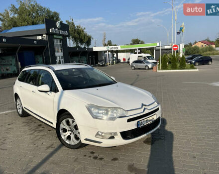 Белый Ситроен С5, объемом двигателя 2 л и пробегом 307 тыс. км за 6000 $, фото 31 на Automoto.ua