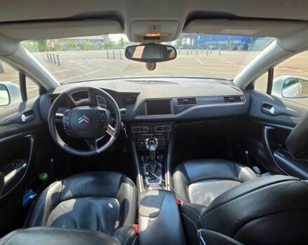 Сітроен С5 2010 у Кривому Розі на Automoto.ua Білий Сітроен С5, об'ємом двигуна 3 л та пробігом 345 тис. км за 7300 $, фото 9 на Automoto.ua