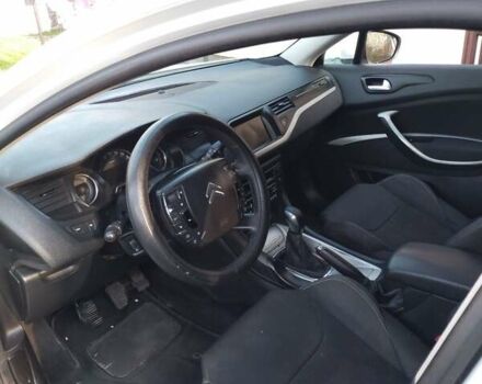 Белый Ситроен С5, объемом двигателя 1.6 л и пробегом 373 тыс. км за 5800 $, фото 9 на Automoto.ua