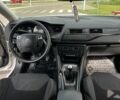Белый Ситроен С5, объемом двигателя 1.6 л и пробегом 330 тыс. км за 4194 $, фото 6 на Automoto.ua
