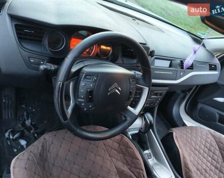 Белый Ситроен С5, объемом двигателя 2 л и пробегом 262 тыс. км за 8400 $, фото 11 на Automoto.ua