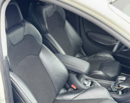 Білий Сітроен С5, об'ємом двигуна 2 л та пробігом 252 тис. км за 7150 $, фото 37 на Automoto.ua