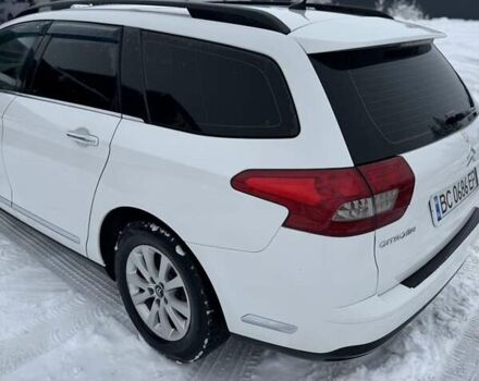 Белый Ситроен С5, объемом двигателя 1.6 л и пробегом 347 тыс. км за 7000 $, фото 5 на Automoto.ua