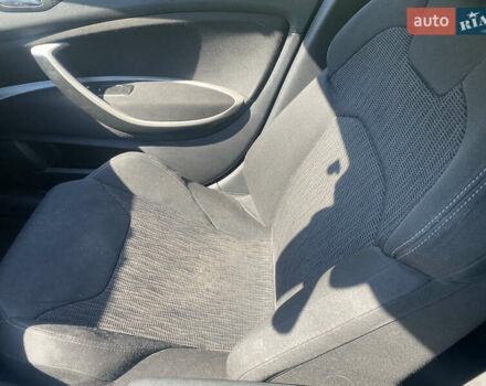 Ситроен С5 2011 в Львове на Automoto.ua Белый Ситроен С5, объемом двигателя 1.56 л и пробегом 285 тыс. км за 5750 $, фото 20 на Automoto.ua