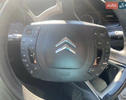 Ситроен С5 2011 в Львове на Automoto.ua Белый Ситроен С5, объемом двигателя 1.56 л и пробегом 285 тыс. км за 5750 $, фото 18 на Automoto.ua