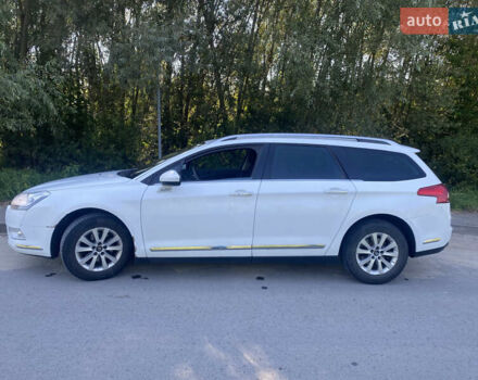 Ситроен С5 2011 в Львове на Automoto.ua Белый Ситроен С5, объемом двигателя 1.56 л и пробегом 285 тыс. км за 5750 $, фото 2 на Automoto.ua