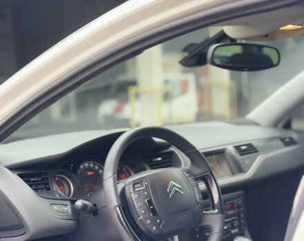 Білий Сітроен С5, об'ємом двигуна 2 л та пробігом 252 тис. км за 7150 $, фото 18 на Automoto.ua