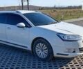 Белый Ситроен С5, объемом двигателя 1.6 л и пробегом 322 тыс. км за 5000 $, фото 1 на Automoto.ua