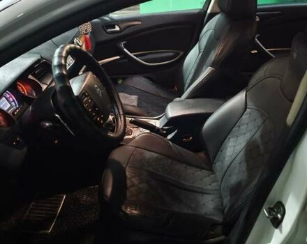 Білий Сітроен С5, об'ємом двигуна 1.6 л та пробігом 260 тис. км за 7999 $, фото 4 на Automoto.ua