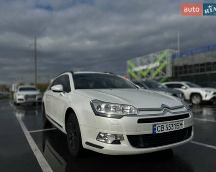 Сітроен С5 2013 у Чернігові на Automoto.ua Білий Сітроен С5, об'ємом двигуна 1.56 л та пробігом 243 тис. км за 7200 $, фото 5 на Automoto.ua
