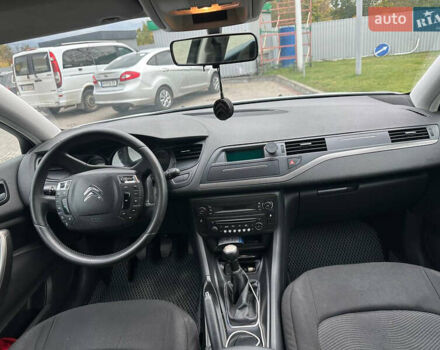 Белый Ситроен С5, объемом двигателя 1.56 л и пробегом 346 тыс. км за 6100 $, фото 6 на Automoto.ua