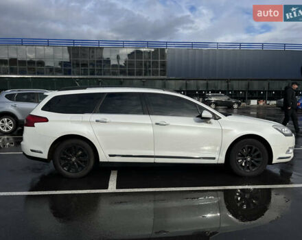 Сітроен С5 2013 у Чернігові на Automoto.ua Білий Сітроен С5, об'ємом двигуна 1.56 л та пробігом 243 тис. км за 7200 $, фото 4 на Automoto.ua