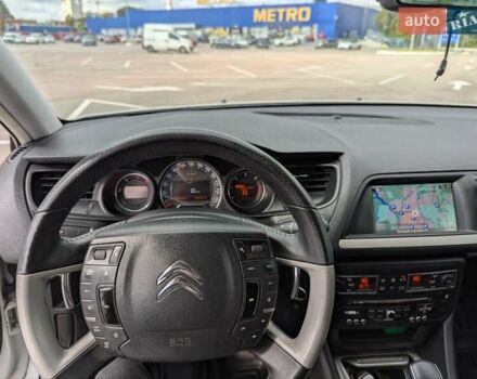 Білий Сітроен С5, об'ємом двигуна 1.6 л та пробігом 185 тис. км за 7800 $, фото 15 на Automoto.ua