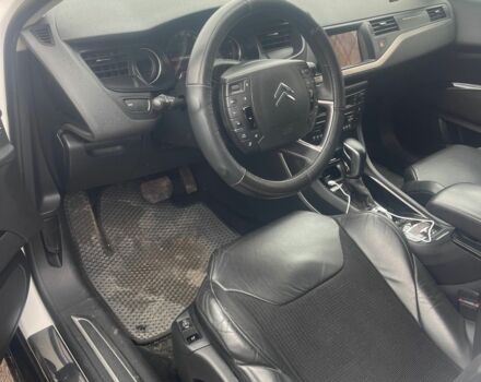 Білий Сітроен С5, об'ємом двигуна 3 л та пробігом 240 тис. км за 6900 $, фото 1 на Automoto.ua