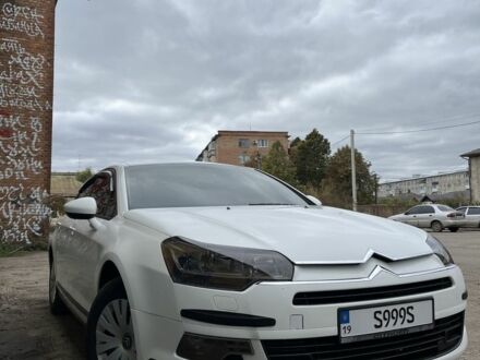 Ситроен С5 2009 в Ахтырке на Automoto.ua Белый Ситроен С5, объемом двигателя 0 л и пробегом 300 тыс. км за 5800 $, фото 1 на Automoto.ua