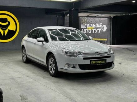 Белый Ситроен С5, объемом двигателя 1.6 л и пробегом 277 тыс. км за 6600 $, фото 1 на Automoto.ua