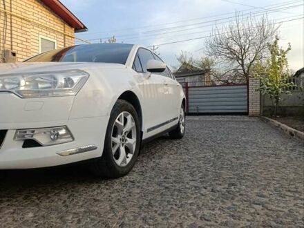Сітроен С5 2010 у Ильинцах на Automoto.ua Білий Сітроен С5, об'ємом двигуна 1.6 л та пробігом 323 тис. км за 6200 $, фото 1 на Automoto.ua