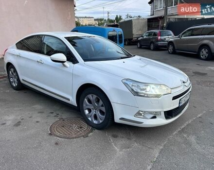Белый Ситроен С5, объемом двигателя 2.2 л и пробегом 211 тыс. км за 8500 $, фото 1 на Automoto.ua
