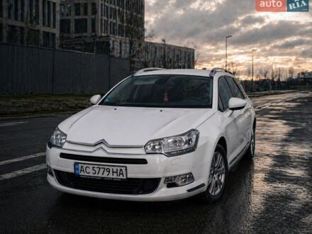 Білий Сітроен С5, об'ємом двигуна 2 л та пробігом 262 тис. км за 7500 $, фото 1 на Automoto.ua