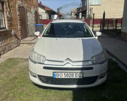 Белый Ситроен С5, объемом двигателя 1.6 л и пробегом 380 тыс. км за 6000 $, фото 1 на Automoto.ua
