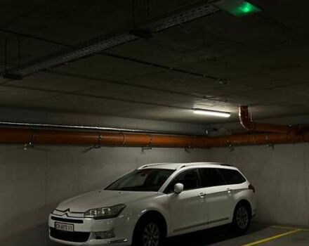 Белый Ситроен С5, объемом двигателя 1.6 л и пробегом 305 тыс. км за 4999 $, фото 1 на Automoto.ua