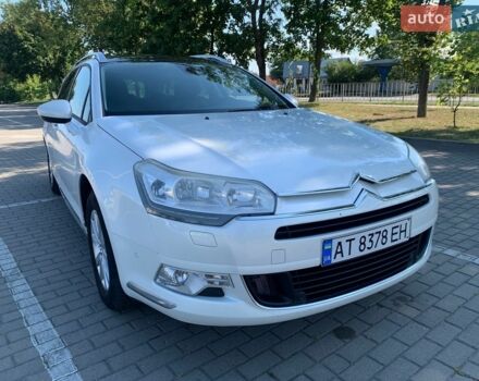Белый Ситроен С5, объемом двигателя 1.6 л и пробегом 425 тыс. км за 6300 $, фото 1 на Automoto.ua