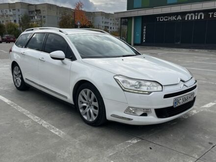 Ситроен С5 2011 в Дрогобыче на Automoto.ua Белый Ситроен С5, объемом двигателя 2 л и пробегом 251 тыс. км за 7900 $, фото 1 на Automoto.ua