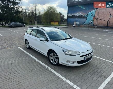 Белый Ситроен С5, объемом двигателя 2 л и пробегом 333 тыс. км за 4700 $, фото 1 на Automoto.ua