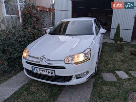 Ситроен С5 2012 в Черновцах на Automoto.ua Белый Ситроен С5, объемом двигателя 1.56 л и пробегом 260 тыс. км за 7200 $, фото 1 на Automoto.ua