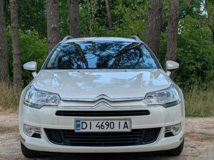 Белый Ситроен С5, объемом двигателя 1.56 л и пробегом 189 тыс. км за 7100 $, фото 1 на Automoto.ua