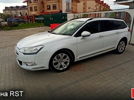 Белый Ситроен С5, объемом двигателя 2 л и пробегом 232 тыс. км за 9300 $, фото 1 на Automoto.ua