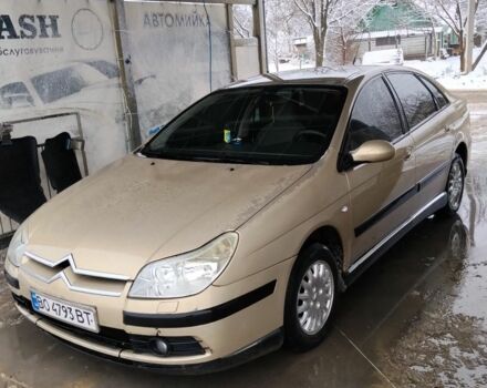 Бежевый Ситроен С5, объемом двигателя 2 л и пробегом 335 тыс. км за 3650 $, фото 2 на Automoto.ua