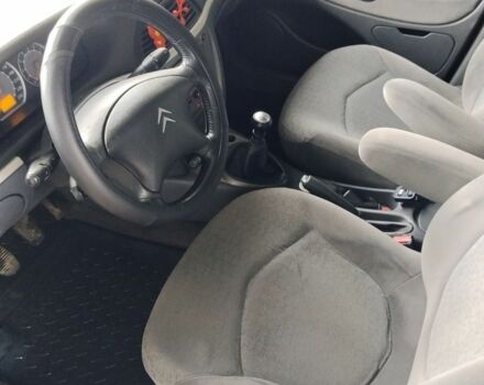 Бежевый Ситроен С5, объемом двигателя 2 л и пробегом 335 тыс. км за 3650 $, фото 6 на Automoto.ua