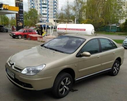 Бежевый Ситроен С5, объемом двигателя 2 л и пробегом 160 тыс. км за 4300 $, фото 1 на Automoto.ua