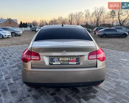 Бежевый Ситроен С5, объемом двигателя 2 л и пробегом 213 тыс. км за 5499 $, фото 6 на Automoto.ua