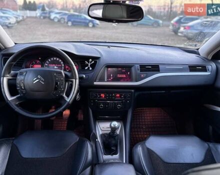 Бежевый Ситроен С5, объемом двигателя 2 л и пробегом 213 тыс. км за 5499 $, фото 19 на Automoto.ua