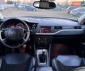 Бежевый Ситроен С5, объемом двигателя 2 л и пробегом 213 тыс. км за 5499 $, фото 19 на Automoto.ua
