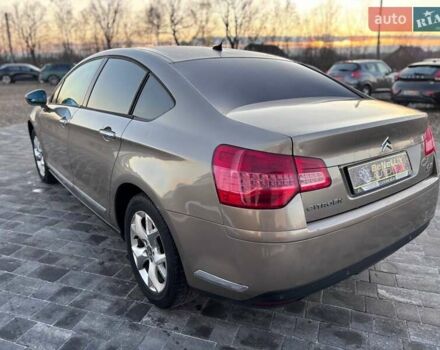 Бежевый Ситроен С5, объемом двигателя 2 л и пробегом 213 тыс. км за 5499 $, фото 5 на Automoto.ua