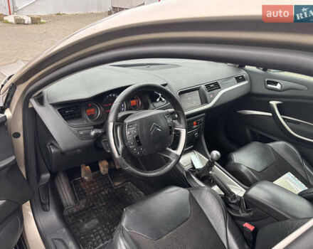 Бежевый Ситроен С5, объемом двигателя 2 л и пробегом 214 тыс. км за 5600 $, фото 22 на Automoto.ua