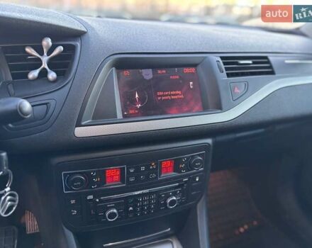 Бежевый Ситроен С5, объемом двигателя 2 л и пробегом 213 тыс. км за 5499 $, фото 13 на Automoto.ua