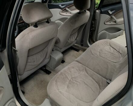 Бежевый Ситроен С5, объемом двигателя 2 л и пробегом 375 тыс. км за 3200 $, фото 8 на Automoto.ua