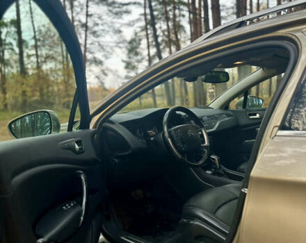 Бежевый Ситроен С5, объемом двигателя 2 л и пробегом 168 тыс. км за 10500 $, фото 19 на Automoto.ua