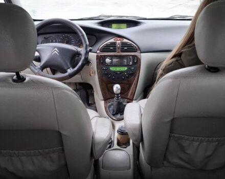 Чорний Сітроен С5, об'ємом двигуна 2.2 л та пробігом 300 тис. км за 3600 $, фото 5 на Automoto.ua