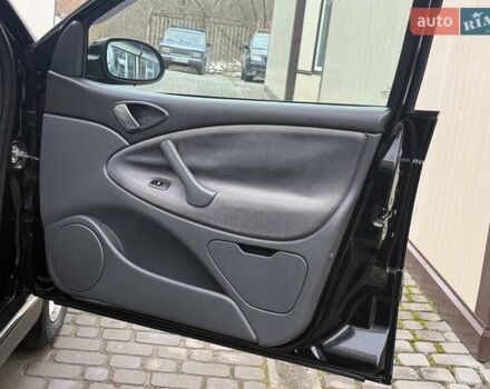 Черный Ситроен С5, объемом двигателя 1.8 л и пробегом 254 тыс. км за 3950 $, фото 41 на Automoto.ua