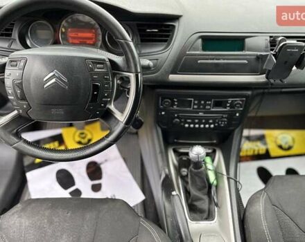 Ситроен С5 2008 в Мукачеве на Automoto.ua Черный Ситроен С5, объемом двигателя 1.56 л и пробегом 370 тыс. км за 5690 $, фото 18 на Automoto.ua
