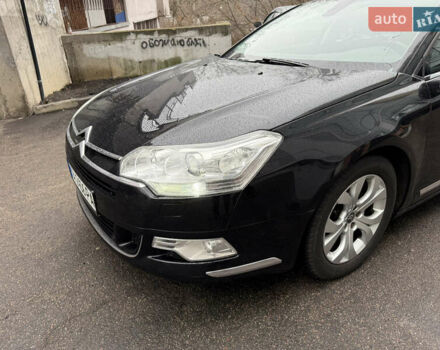 Черный Ситроен С5, объемом двигателя 2.72 л и пробегом 335 тыс. км за 6500 $, фото 12 на Automoto.ua