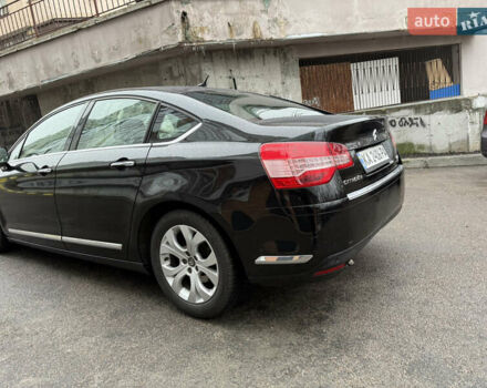 Черный Ситроен С5, объемом двигателя 2.72 л и пробегом 335 тыс. км за 6500 $, фото 22 на Automoto.ua